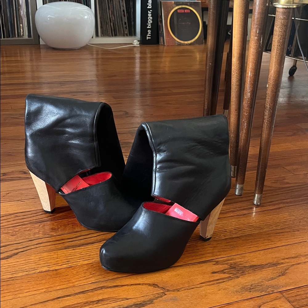 SOLD Matiko Cut Out Opening Black Leather knee high Tall Boots size 9.5 - Picture 6 of 10